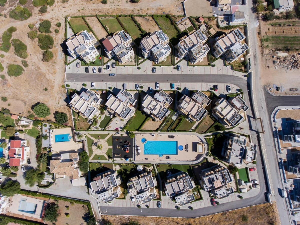 Spacious Two-Bedroom Apartment In Amazing Residence Escape Homes Kyrenia  Exterior foto