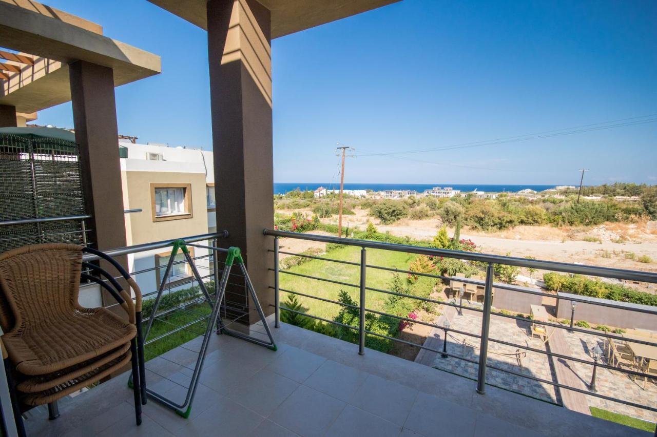 Spacious Two-Bedroom Apartment In Amazing Residence Escape Homes Kyrenia  Exterior foto